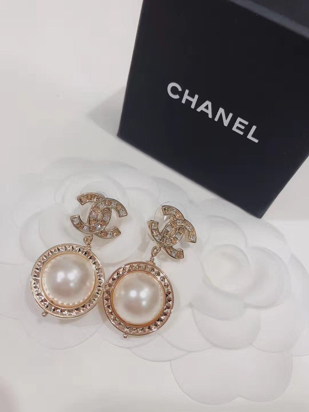 Chanel雙C吊珍珠耳釘