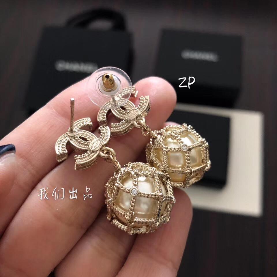 雙C吊珍珠球耳釘