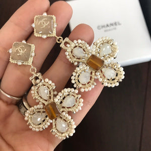 Chanel四葉月光石耳釘和項鏈