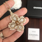 Chanel四葉月光石耳釘和項鏈